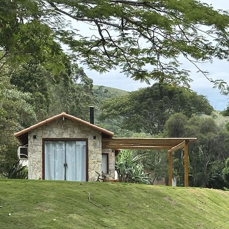 Casa Di Pedra Com Linda Vista Para Natureza - מיגל פריירה מראה חיצוני תמונה